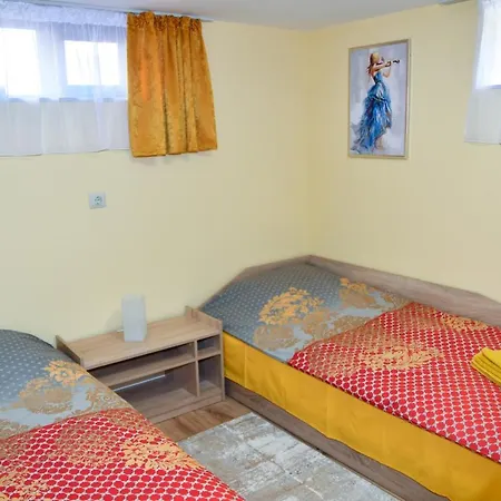 Apartment Тодоров Дом, Приземен Етаж Под Наем *