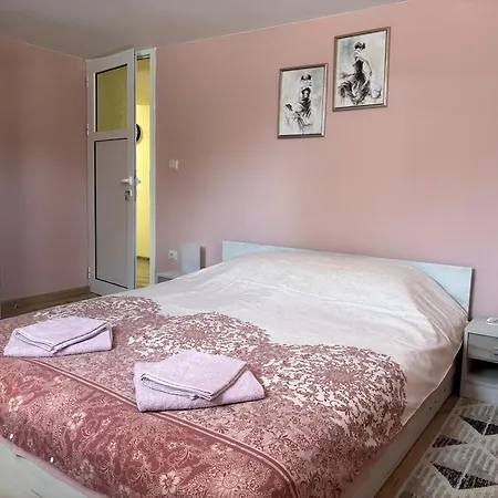 Apartment Тодоров Дом, Приземен Етаж Под Наем *